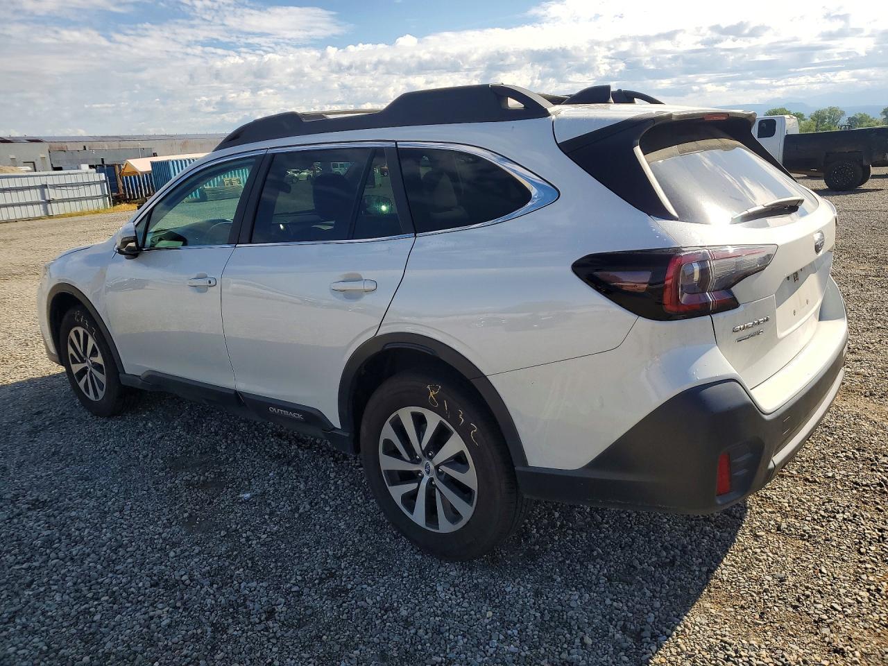 2022 Subaru Outback Premium - zdjęcie 2