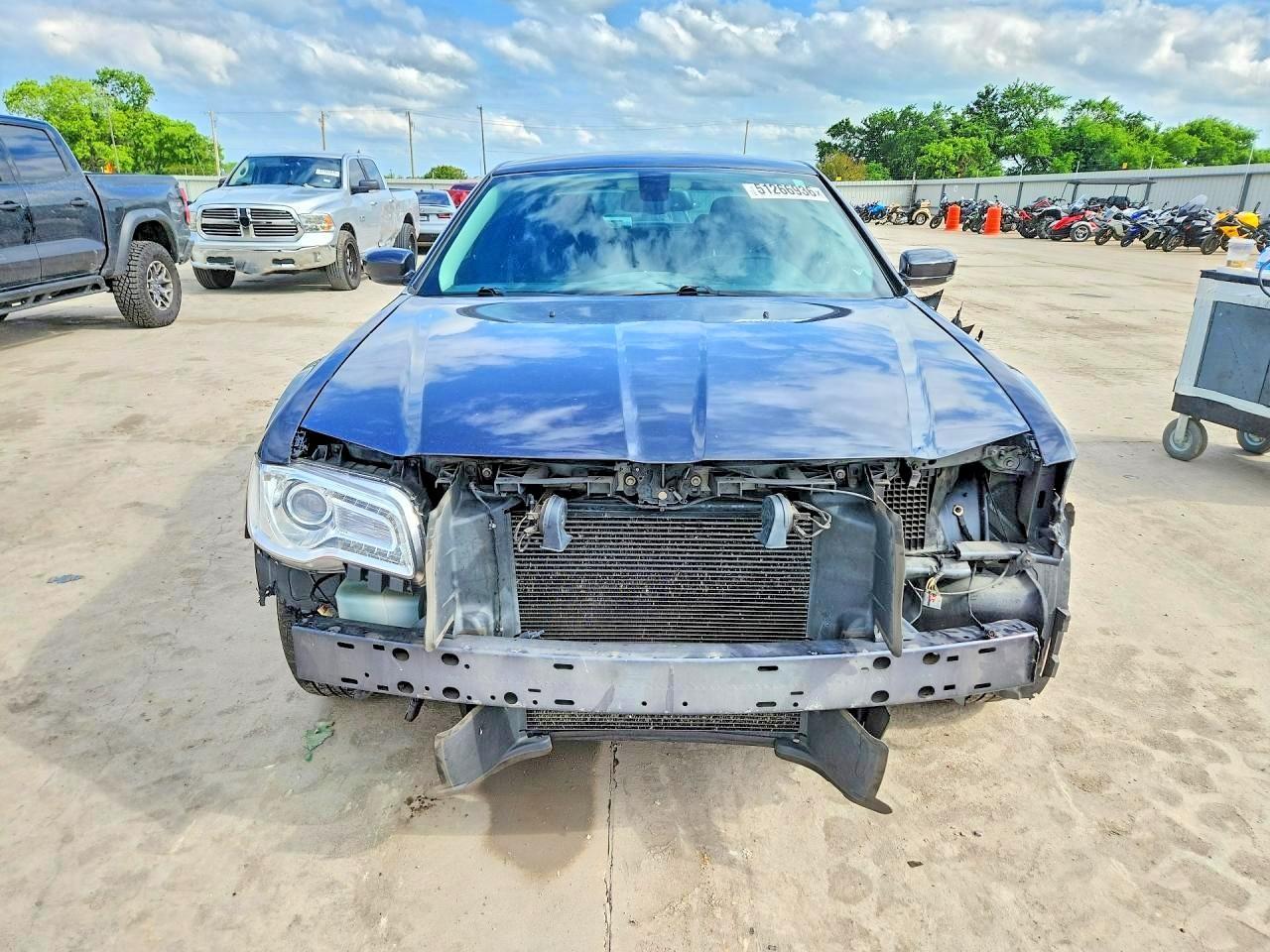2015 Chrysler 300 Limited - zdjęcie 5