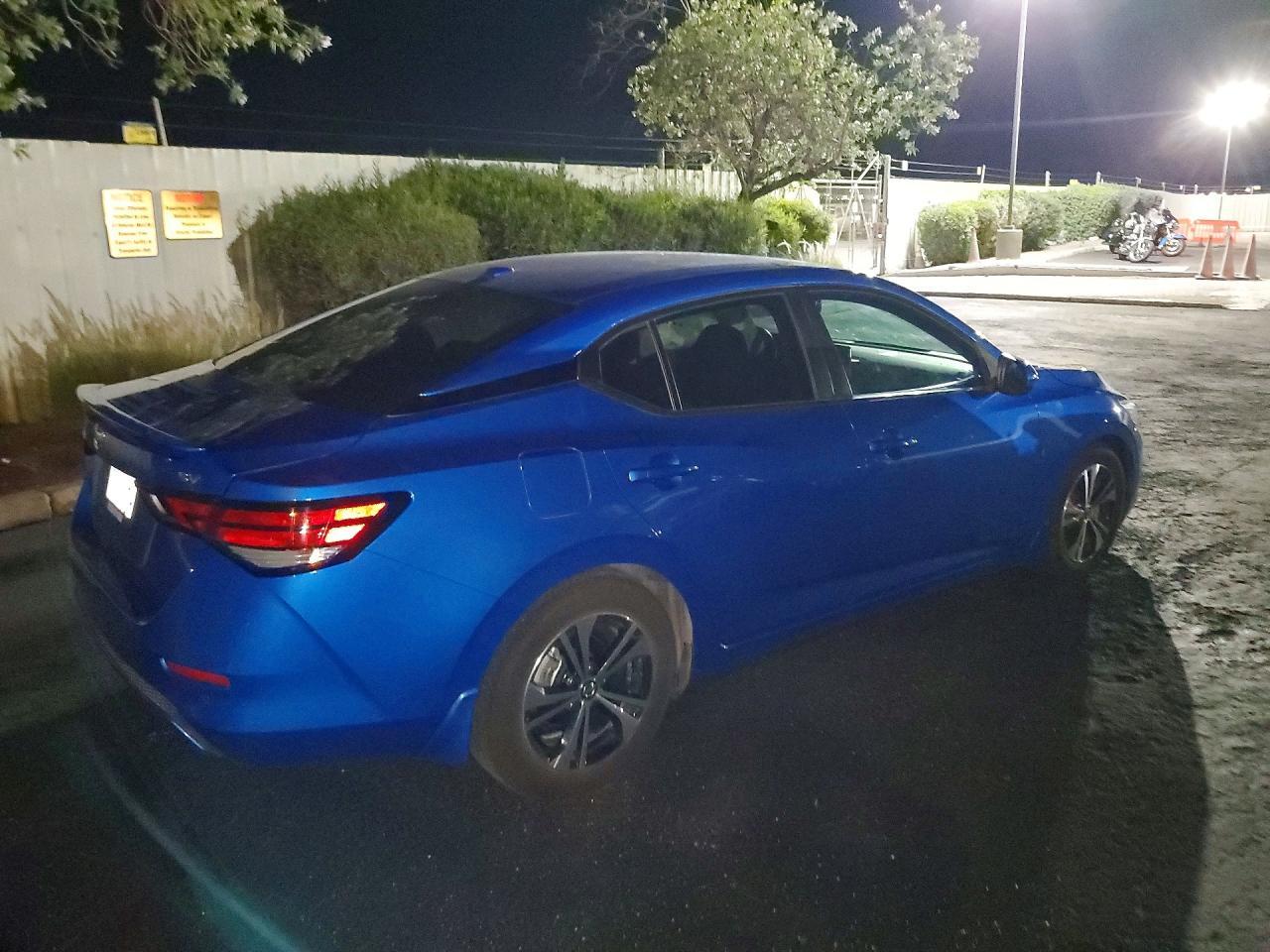 2022 Nissan Sentra Sv - zdjęcie 3