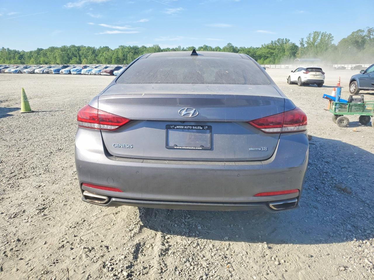 2015 Hyundai Genesis 3.8L - zdjęcie 6