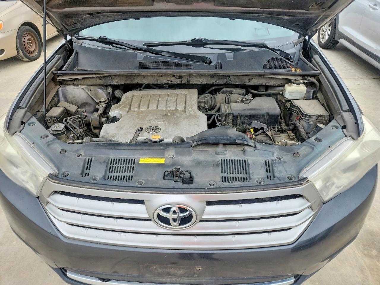 2013 Toyota Highlander Base - zdjęcie 11