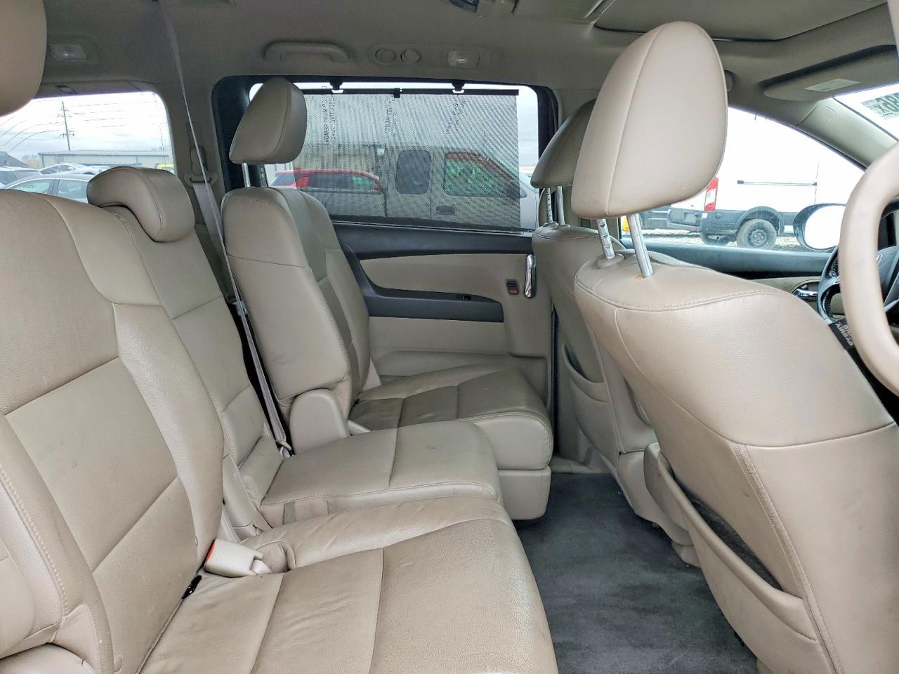 2015 Honda Odyssey Touring - zdjęcie 11