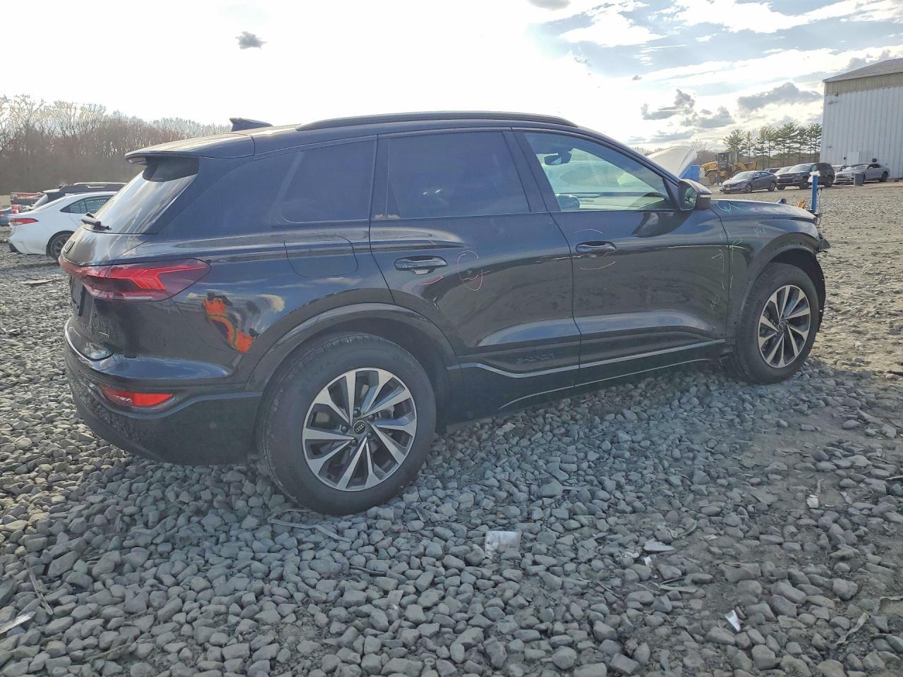 2025 Audi Q6 E-Tron Premium Plus - zdjęcie 3