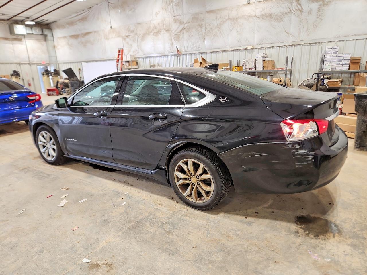 2017 Chevrolet Impala Lt - zdjęcie 2