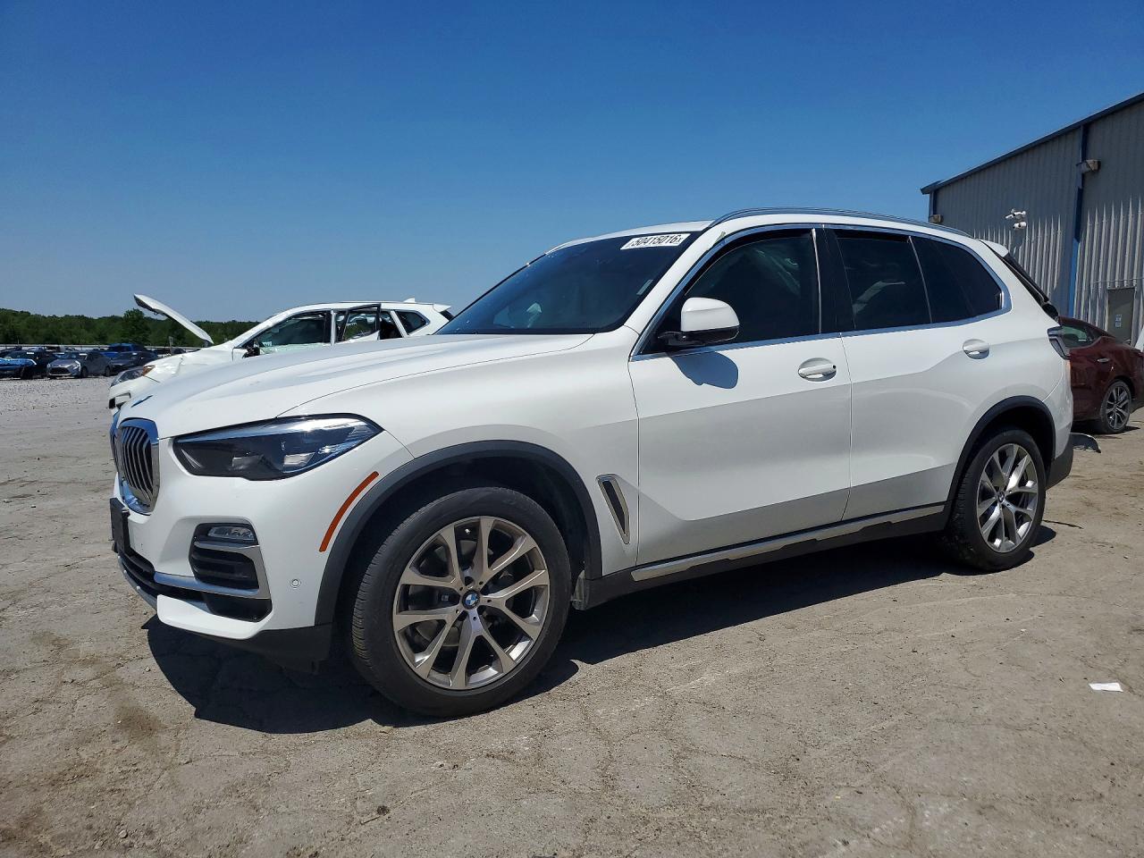 2020 BMW X5 Sdrive 40I - zdjęcie główne