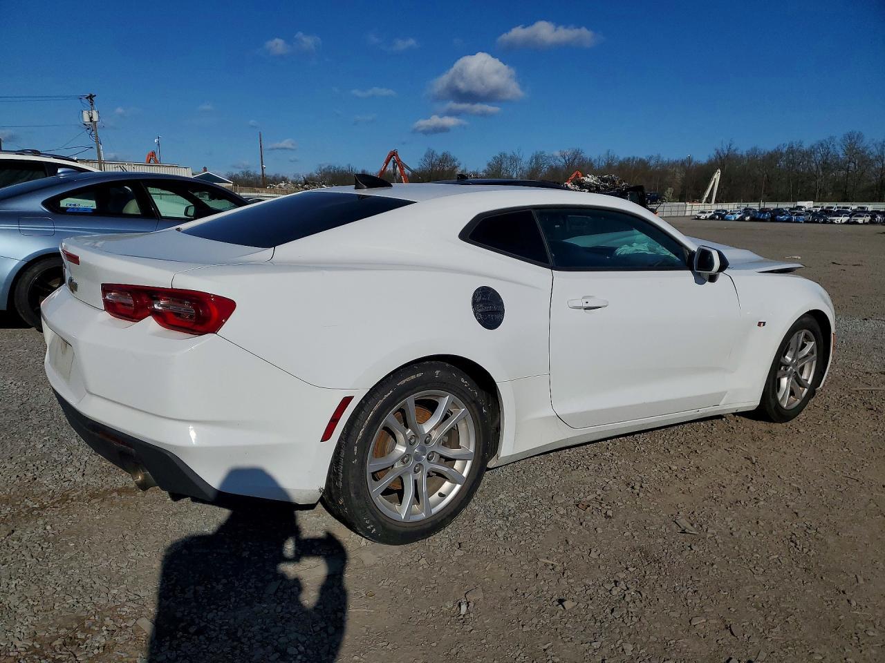 2020 Chevrolet Camaro Ls - zdjęcie 3