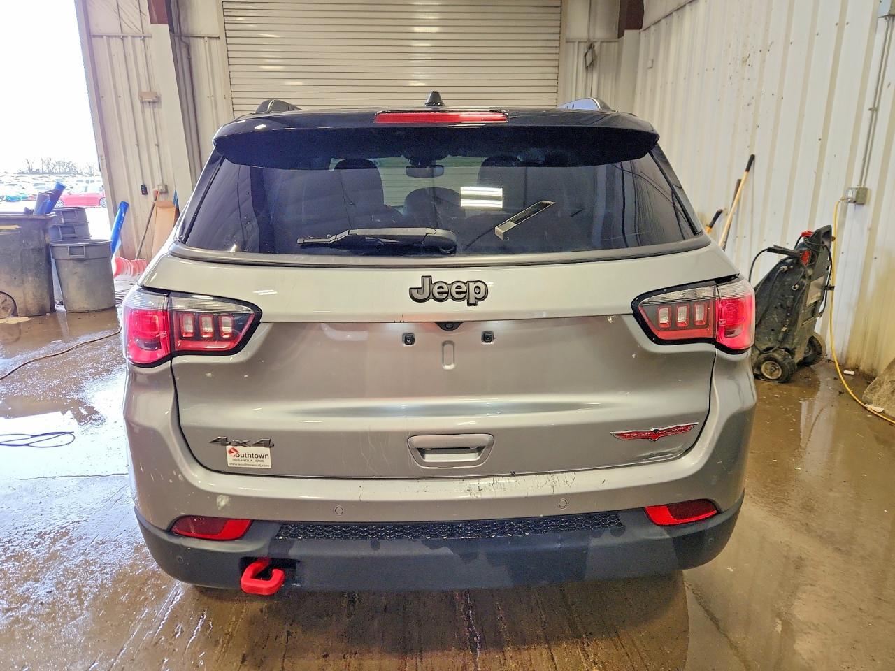 2018 Jeep Compass Trailhawk - zdjęcie 6