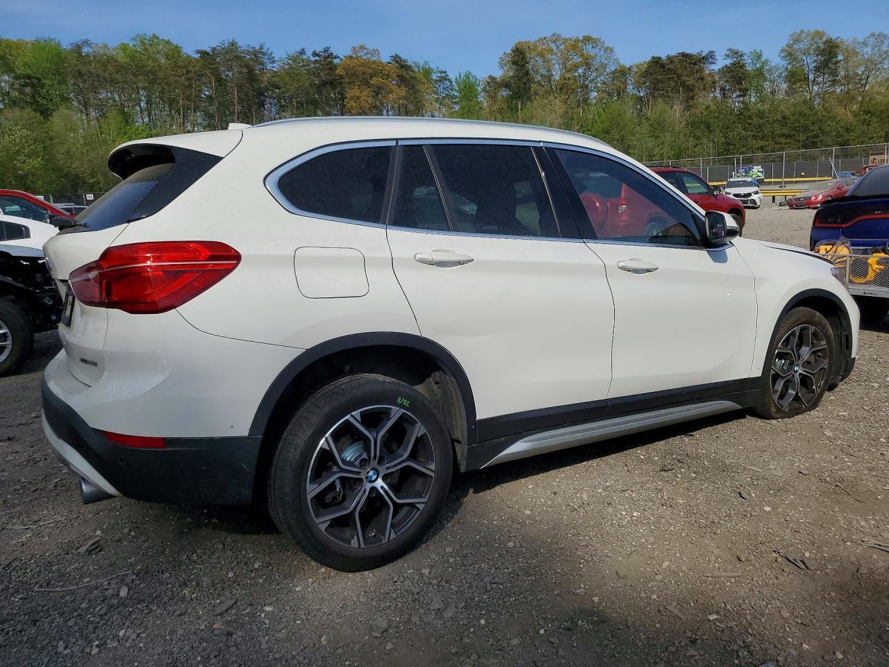2020 BMW X1 xDrive28I - zdjęcie 3