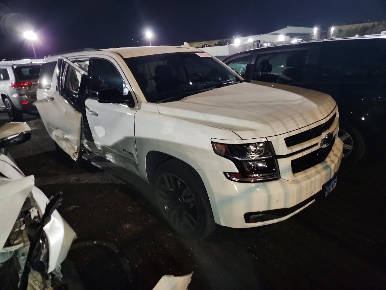 2019 Chevrolet Tahoe C1500 Premier - zdjęcie 4