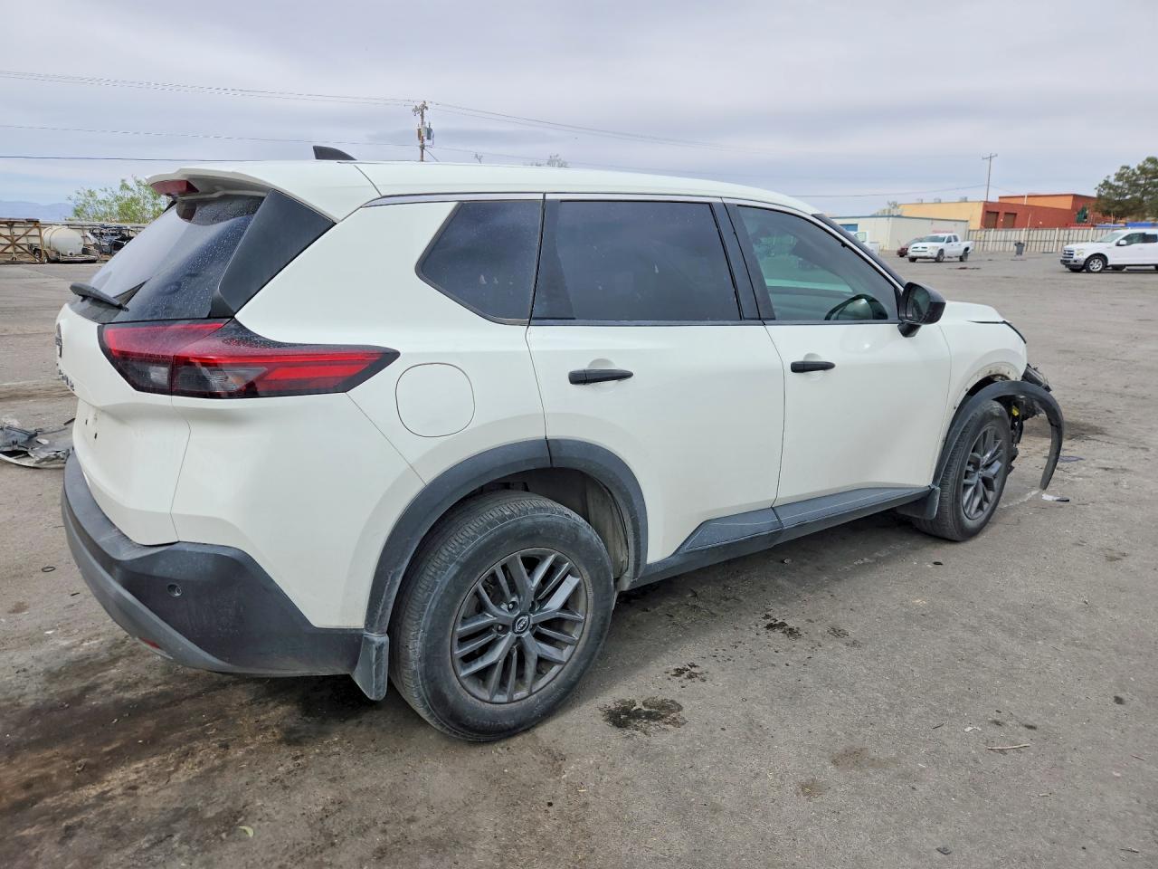 2023 Nissan Rogue S - zdjęcie 3