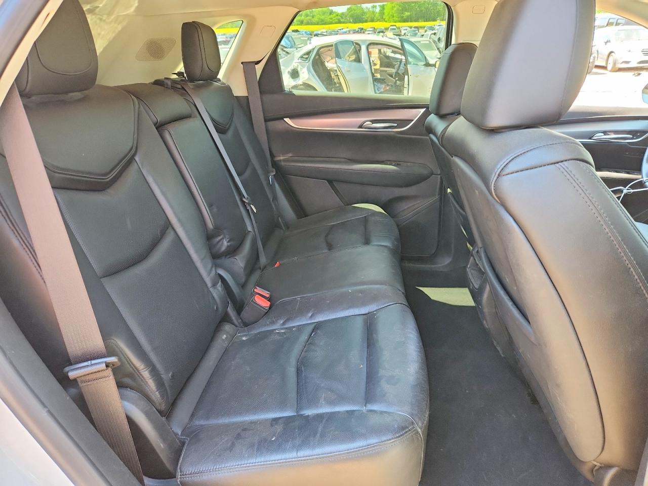 2017 Cadillac Xt5 Luxury - zdjęcie 11