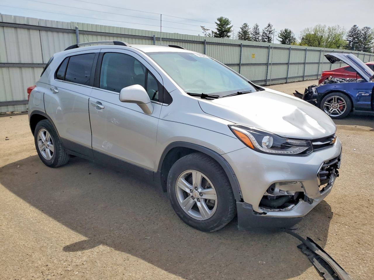 2020 Chevrolet Trax 1Lt - zdjęcie 4