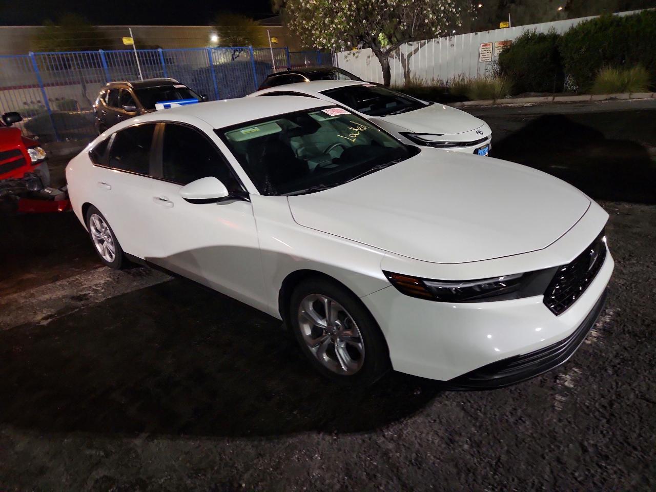 2025 Honda Accord Lx - zdjęcie 4