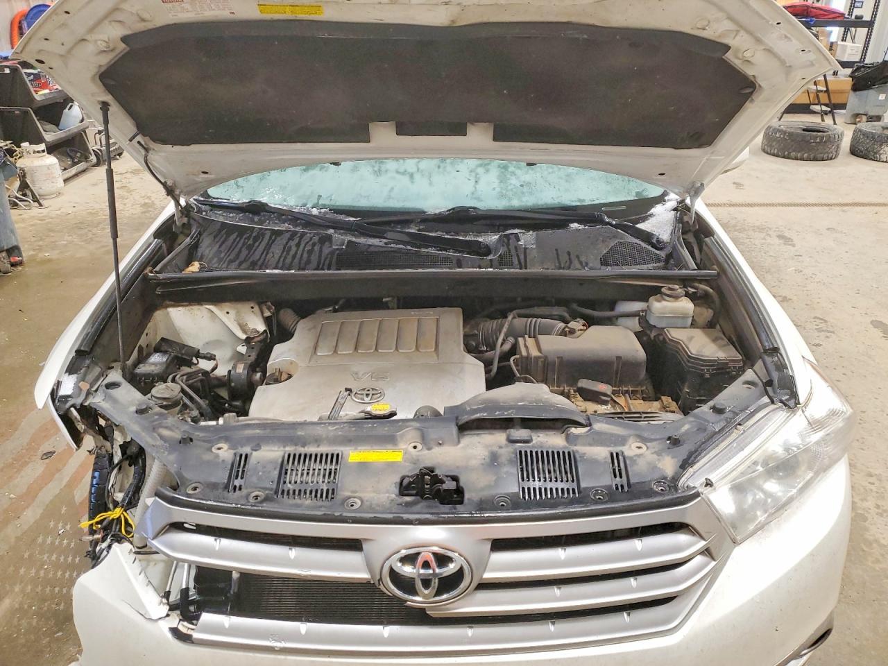 2013 Toyota Highlander Se - zdjęcie 12