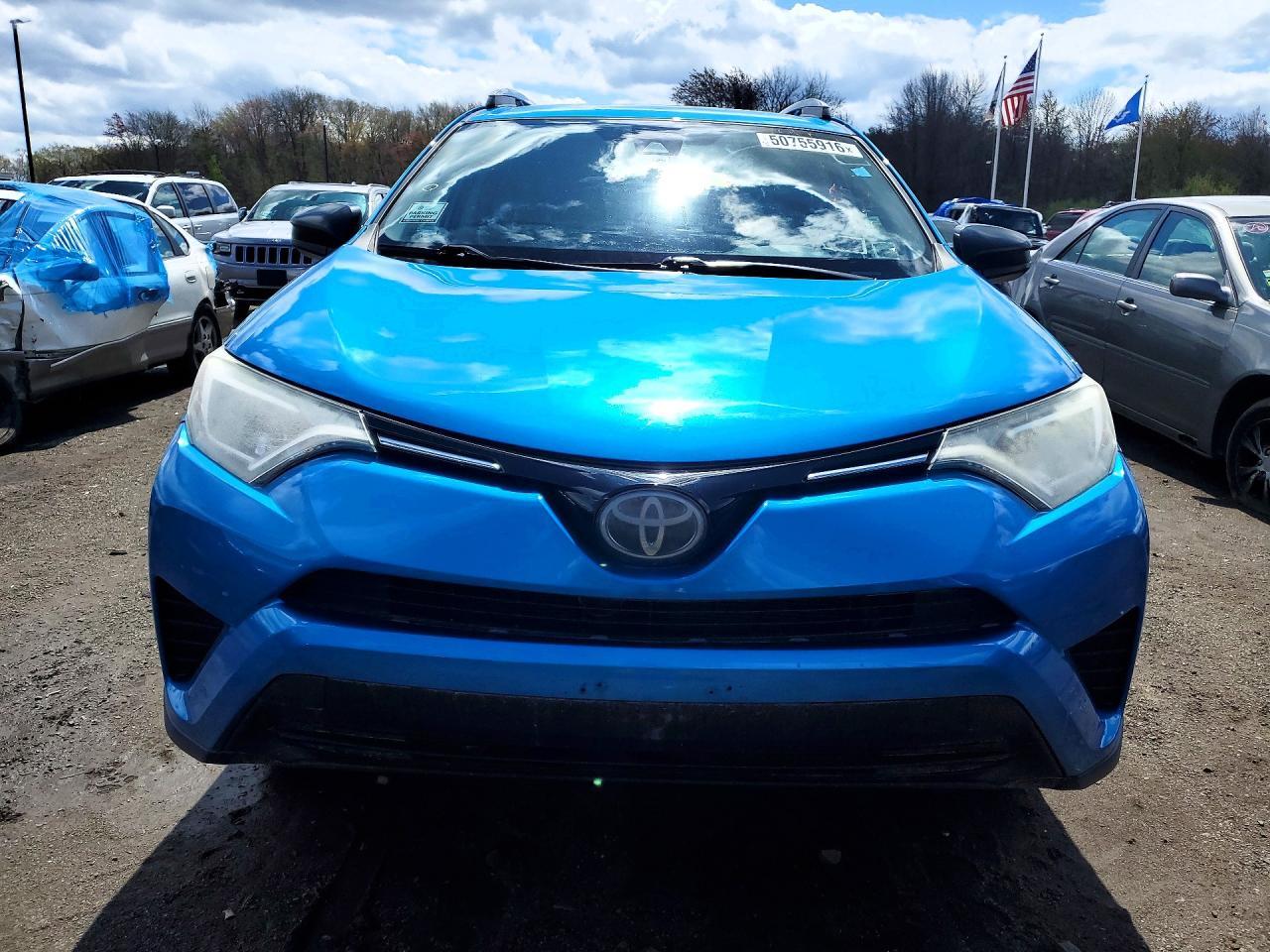 2018 Toyota Rav4 Le - zdjęcie 5