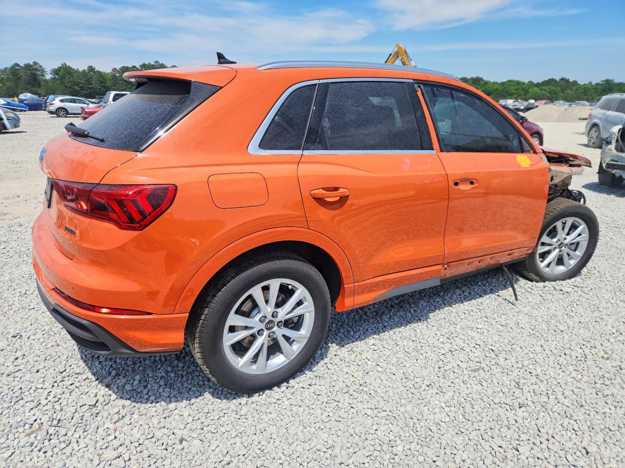 2025 Audi Q3 Premium Plus S Line 45 - zdjęcie 3