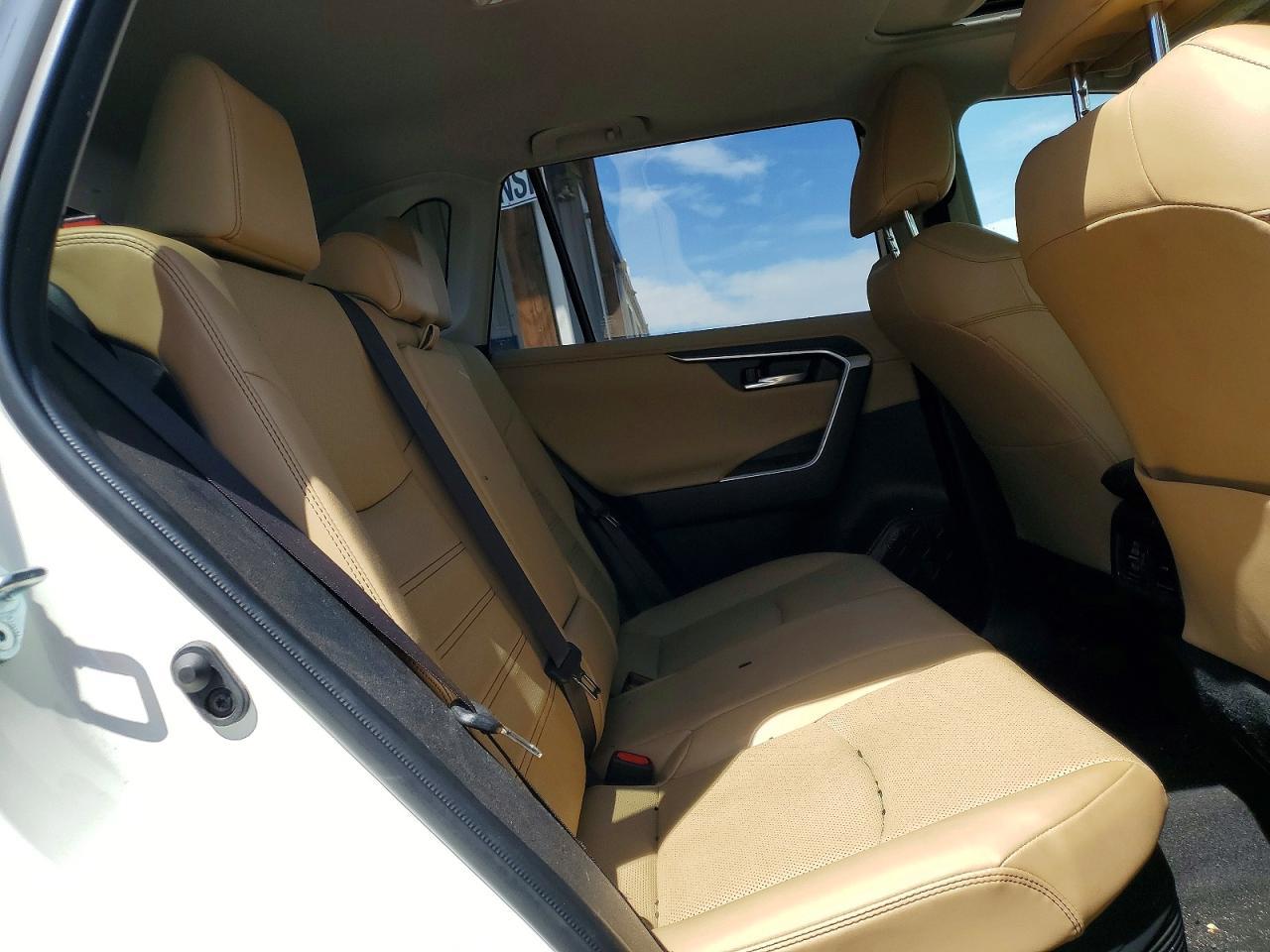 2019 Toyota Rav4 Limited - zdjęcie 11