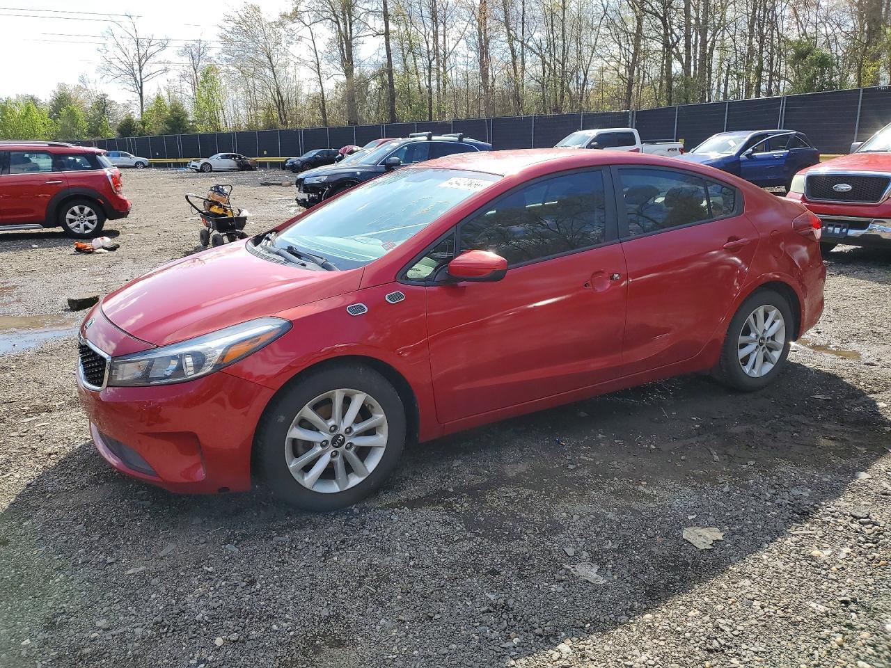 2017 Kia Forte S - zdjęcie główne