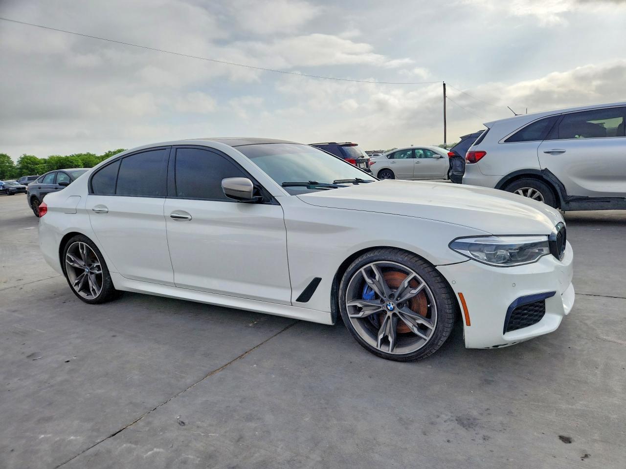 2018 BMW M550Xi - zdjęcie 4