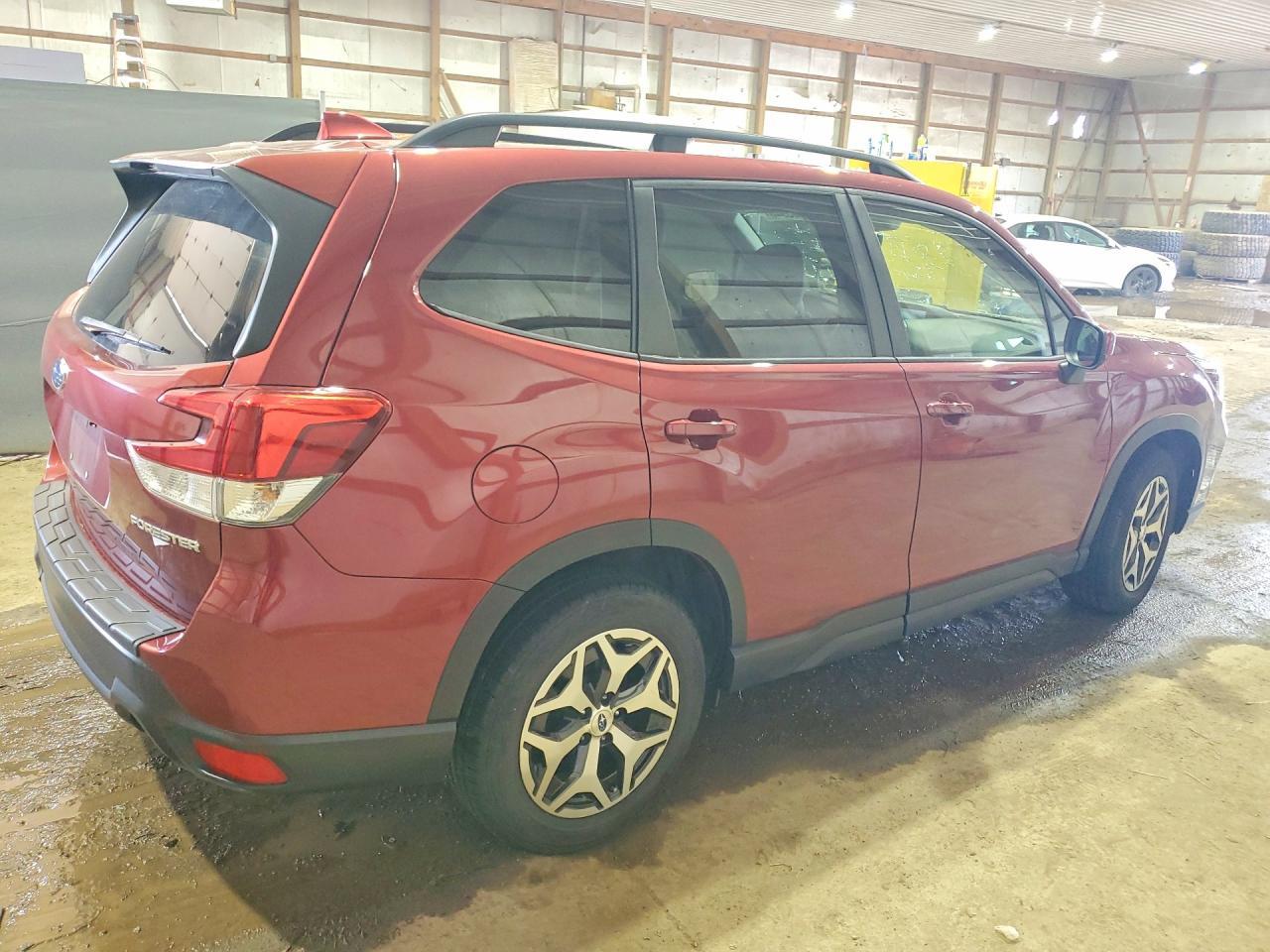 2020 Subaru Forester Premium - zdjęcie 3