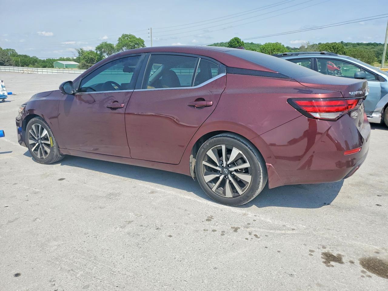 2024 Nissan Sentra Sv - zdjęcie 2