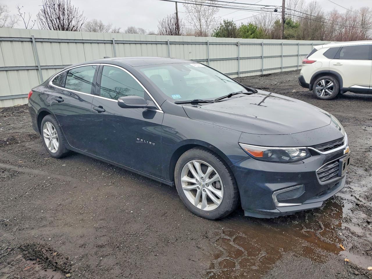 2017 Chevrolet Malibu Lt - zdjęcie 4
