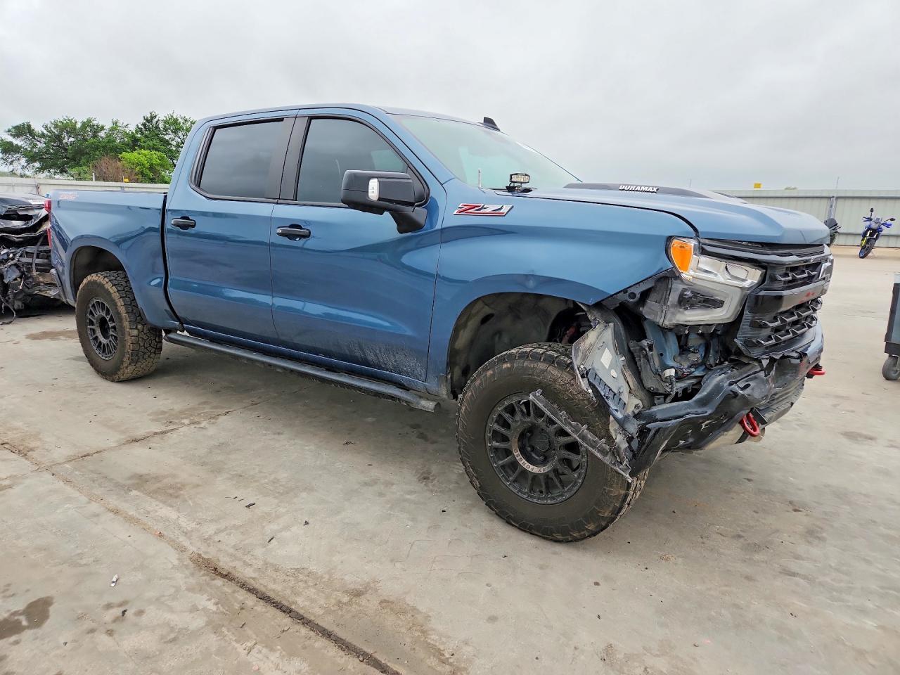 2024 Chevrolet Silverado K1500 Lt Trail Boss - zdjęcie 4