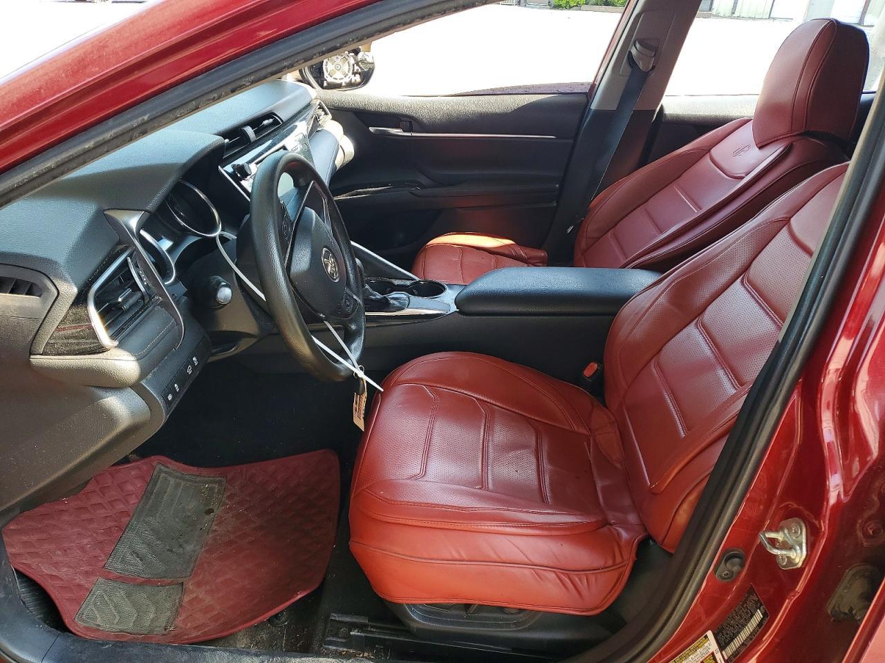 2020 Toyota Camry Le - zdjęcie 7