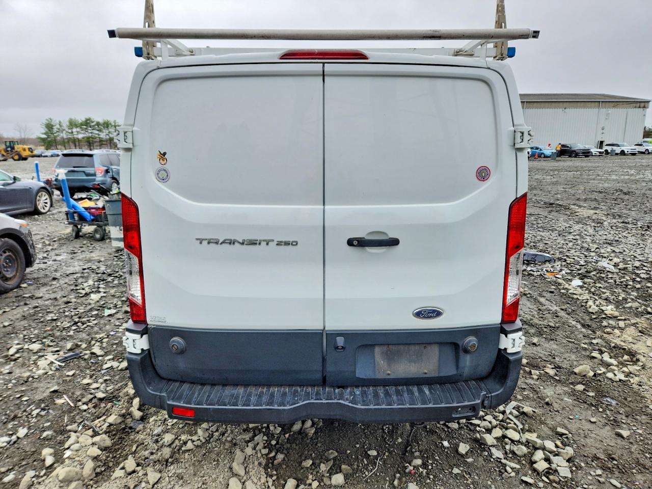 2019 Ford Transit T-250 - zdjęcie 6