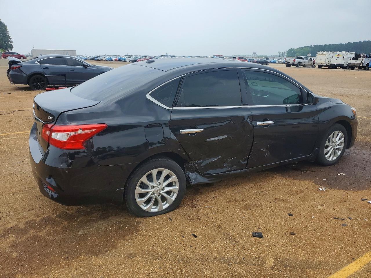 2017 Nissan Sentra Sv - zdjęcie 3