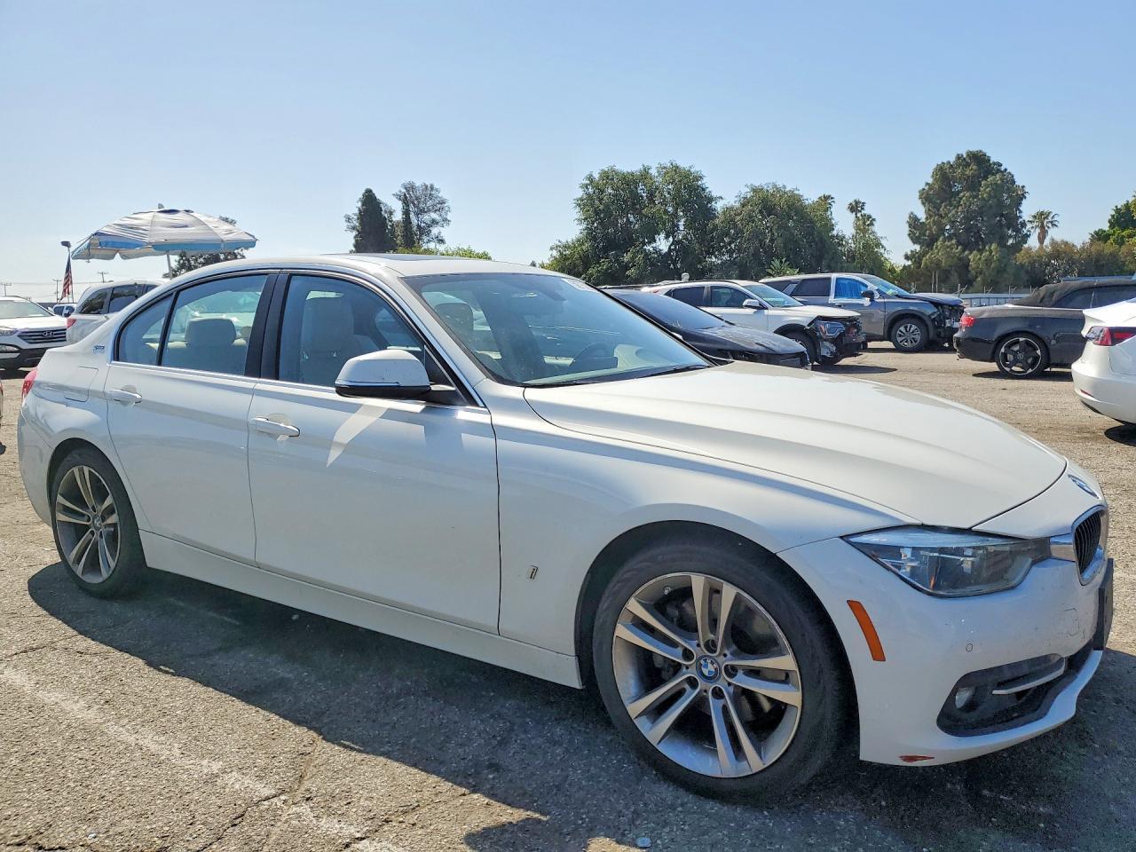 2018 BMW 330E - zdjęcie 4