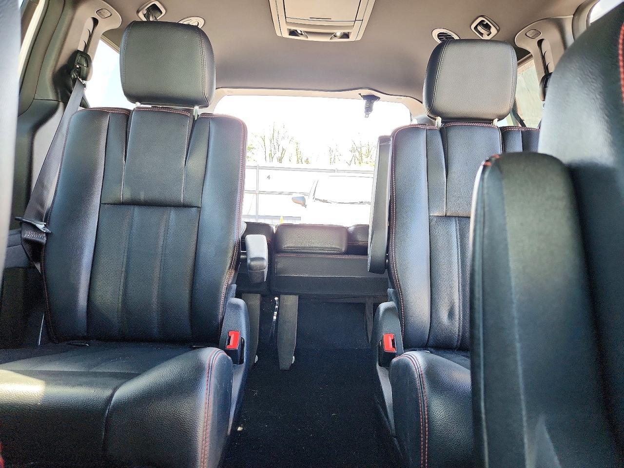 2019 Dodge Grand Caravan Gt - zdjęcie 10