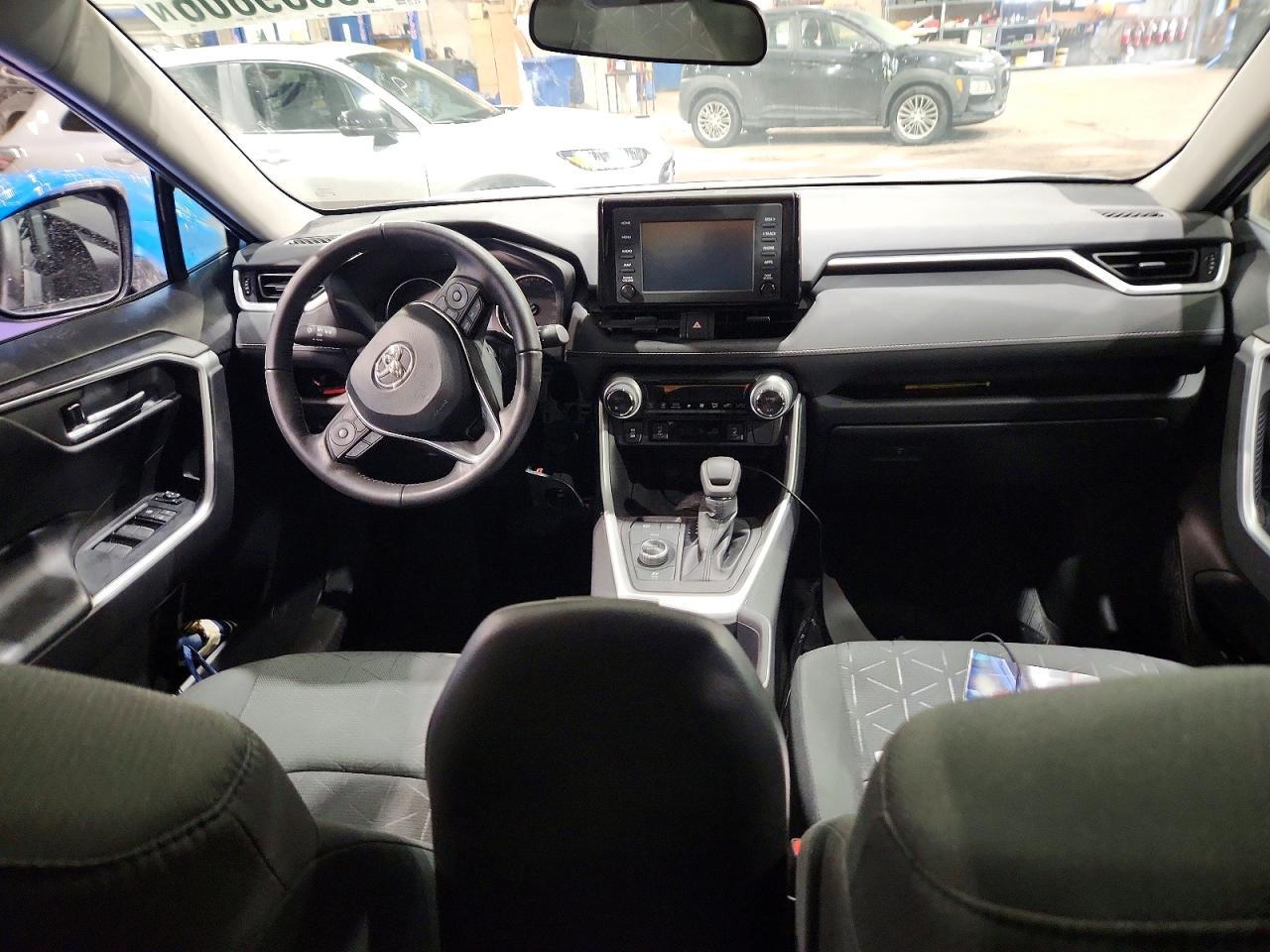 2022 Toyota Rav4 Xle - zdjęcie 8