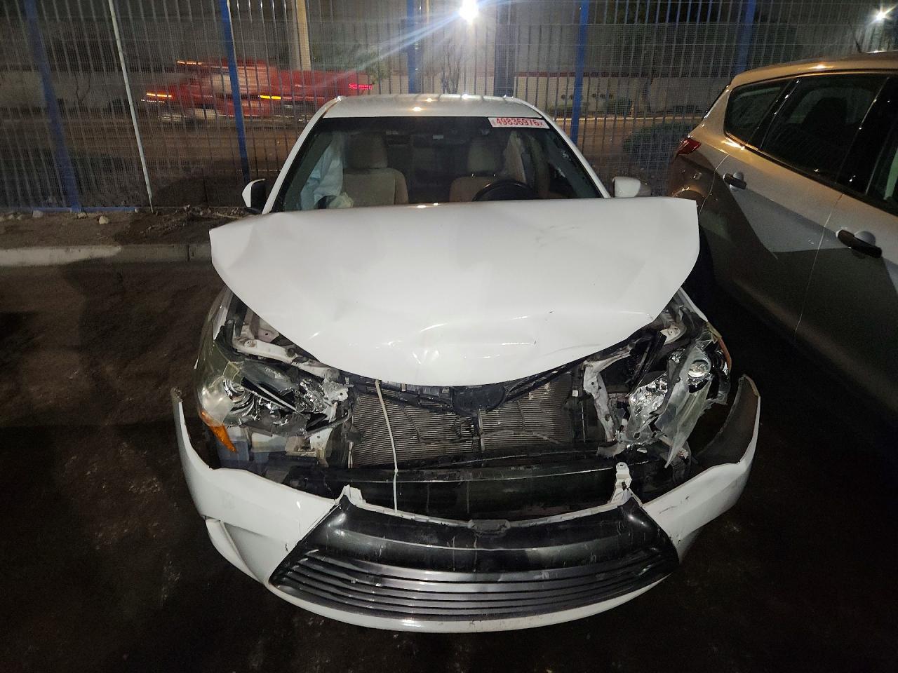 2016 Toyota Camry Le - zdjęcie 5