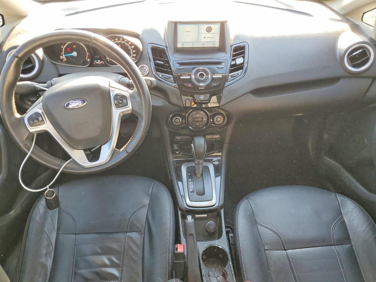 2017 Ford Fiesta Titanium - zdjęcie 8