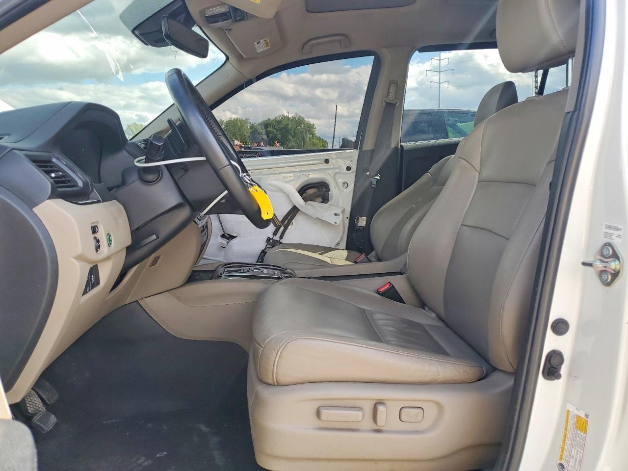 2020 Honda Pilot Touring - zdjęcie 7