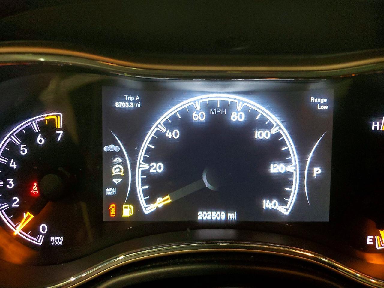 2015 Jeep Grand Cherokee Overland - zdjęcie 9
