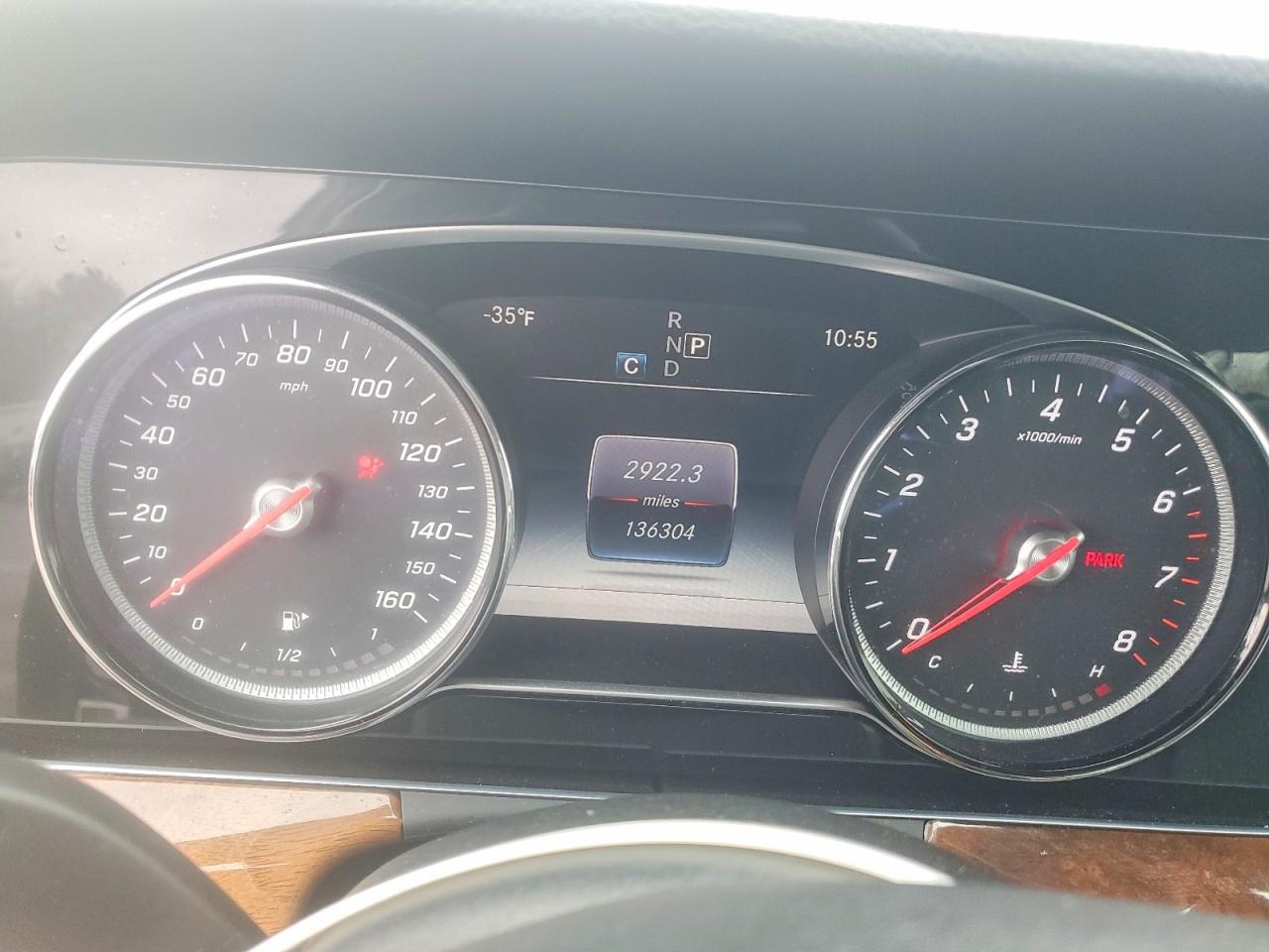 2017 Mercedes-Benz E 300 4Matic - zdjęcie 9