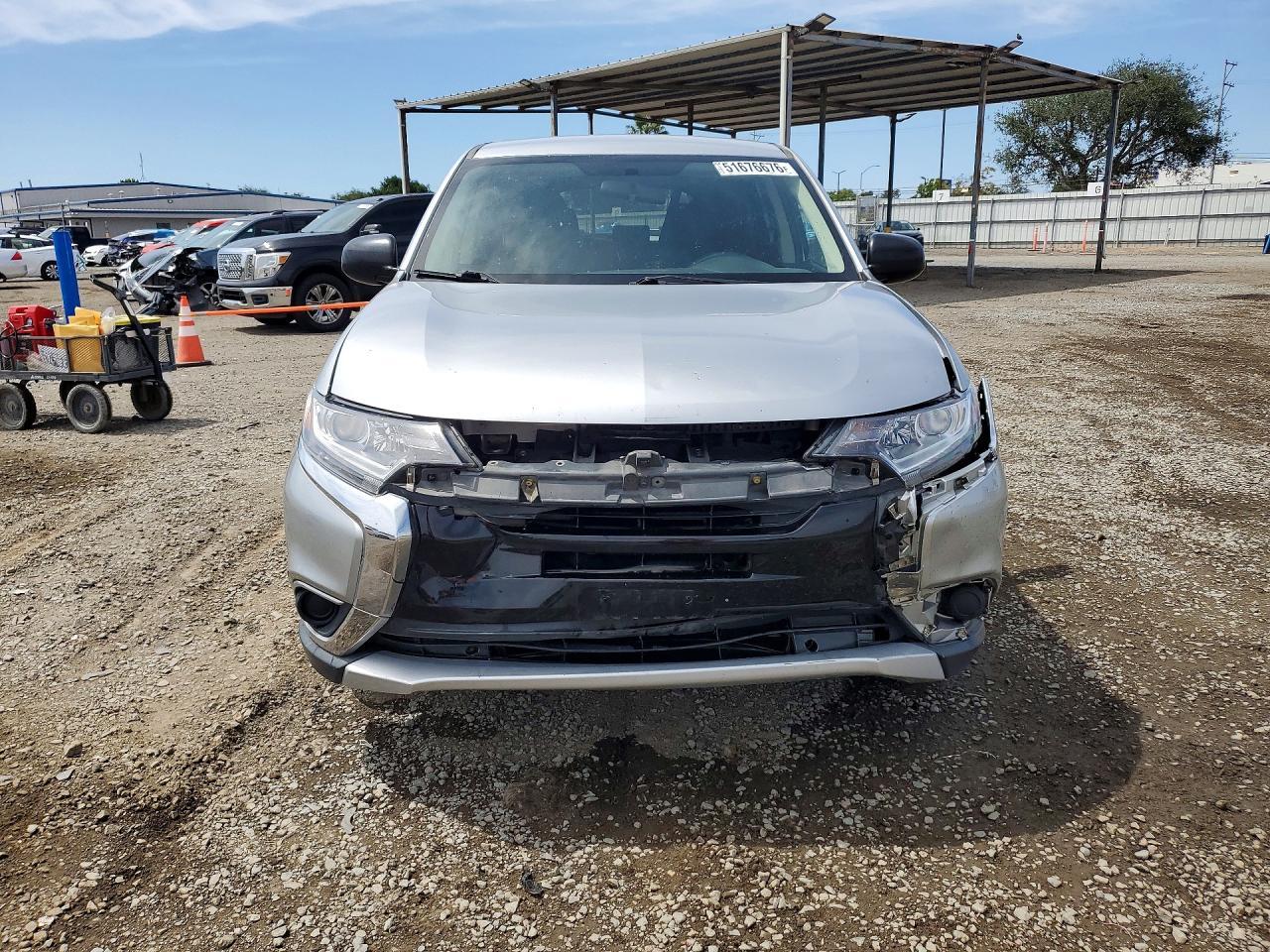 2018 Mitsubishi Outlander Es - zdjęcie 5