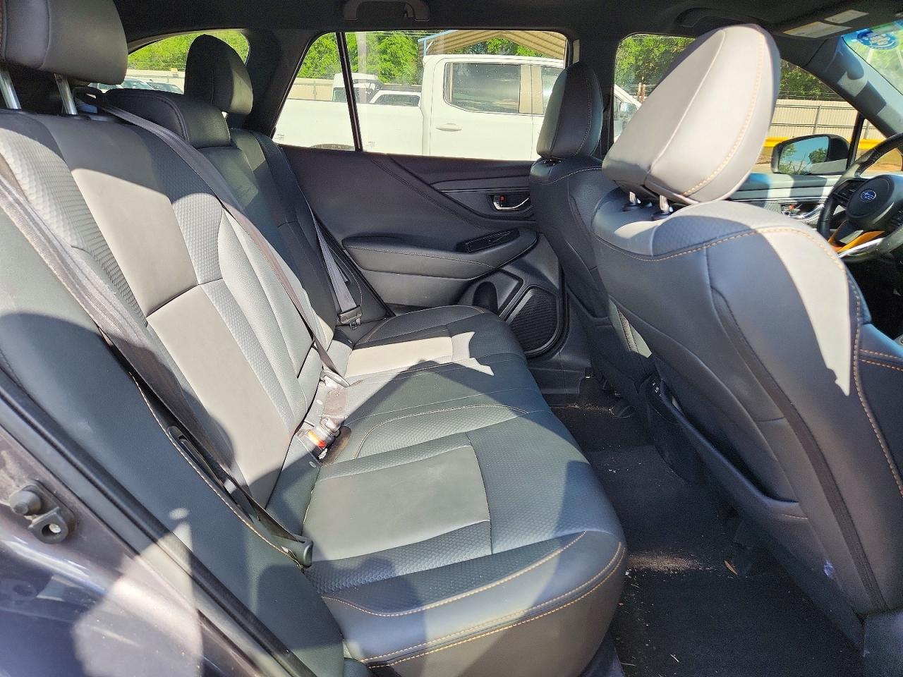 2022 Subaru Outback Wilderness - zdjęcie 11