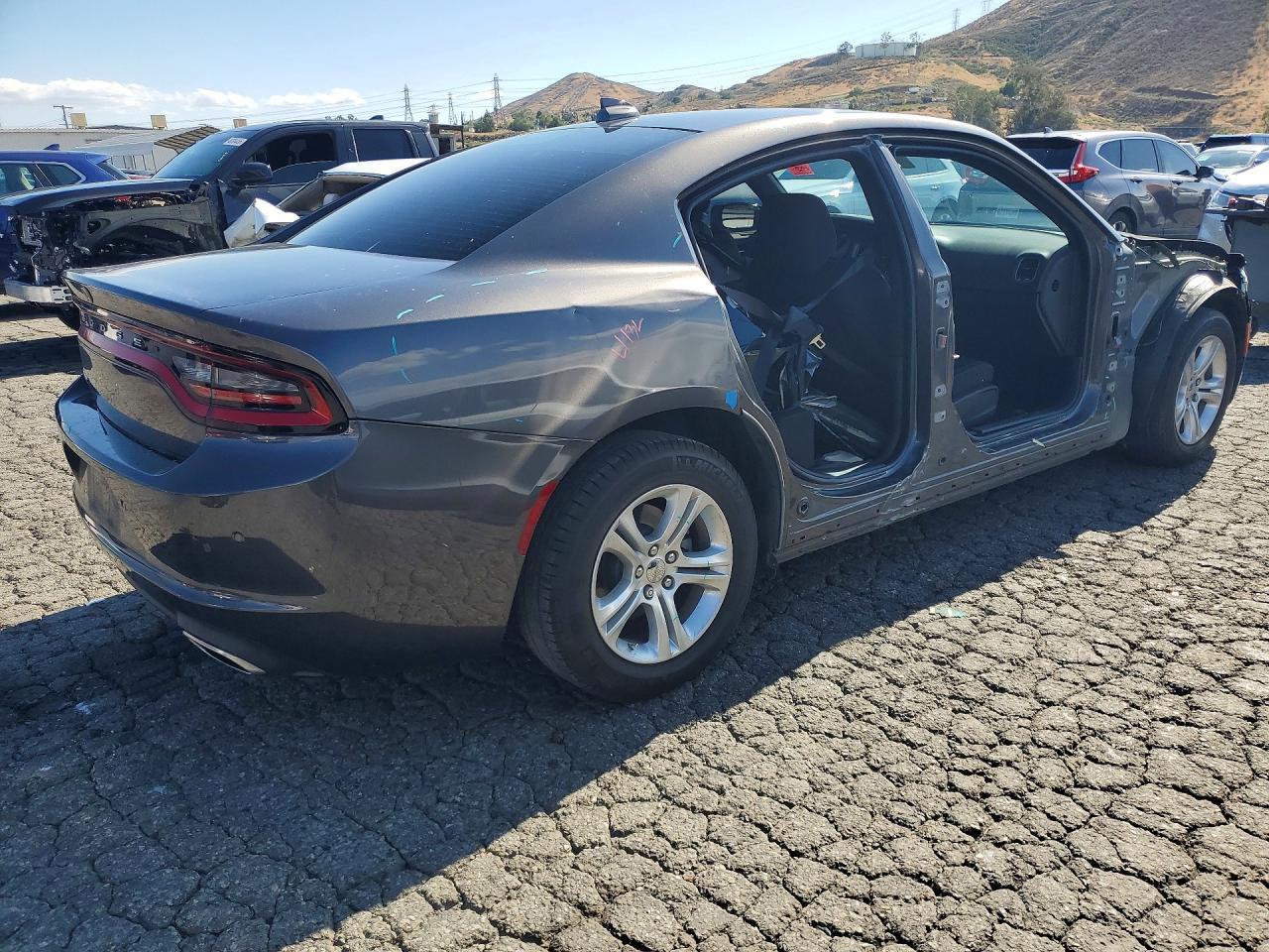 2023 Dodge Charger Sxt - zdjęcie 3