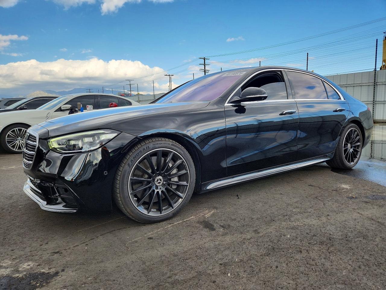 2022 Mercedes-Benz S 500 4Matic - zdjęcie główne