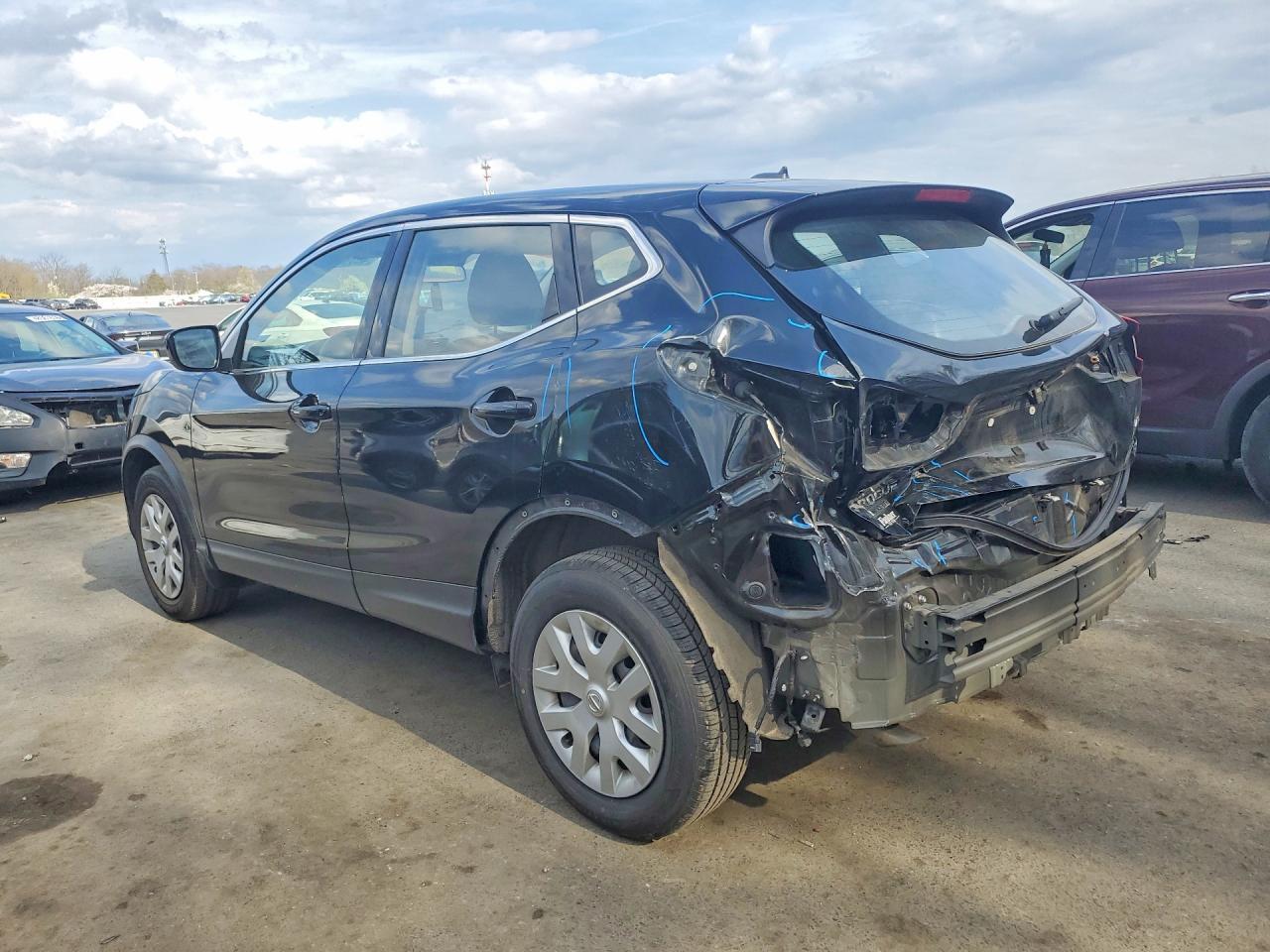 2020 Nissan Rogue Sport S - zdjęcie 2