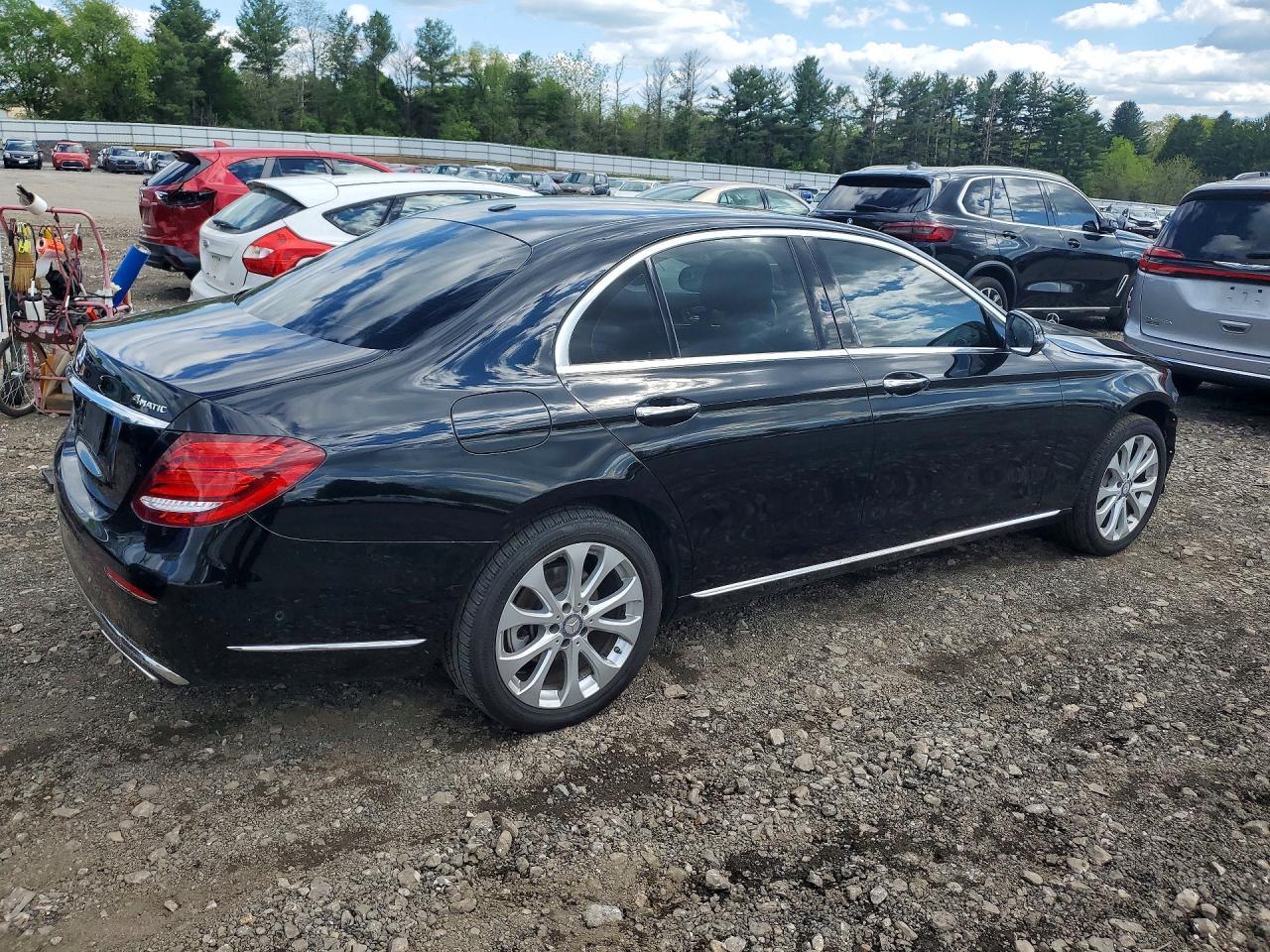 2017 Mercedes-Benz E 300 4Matic - zdjęcie 3