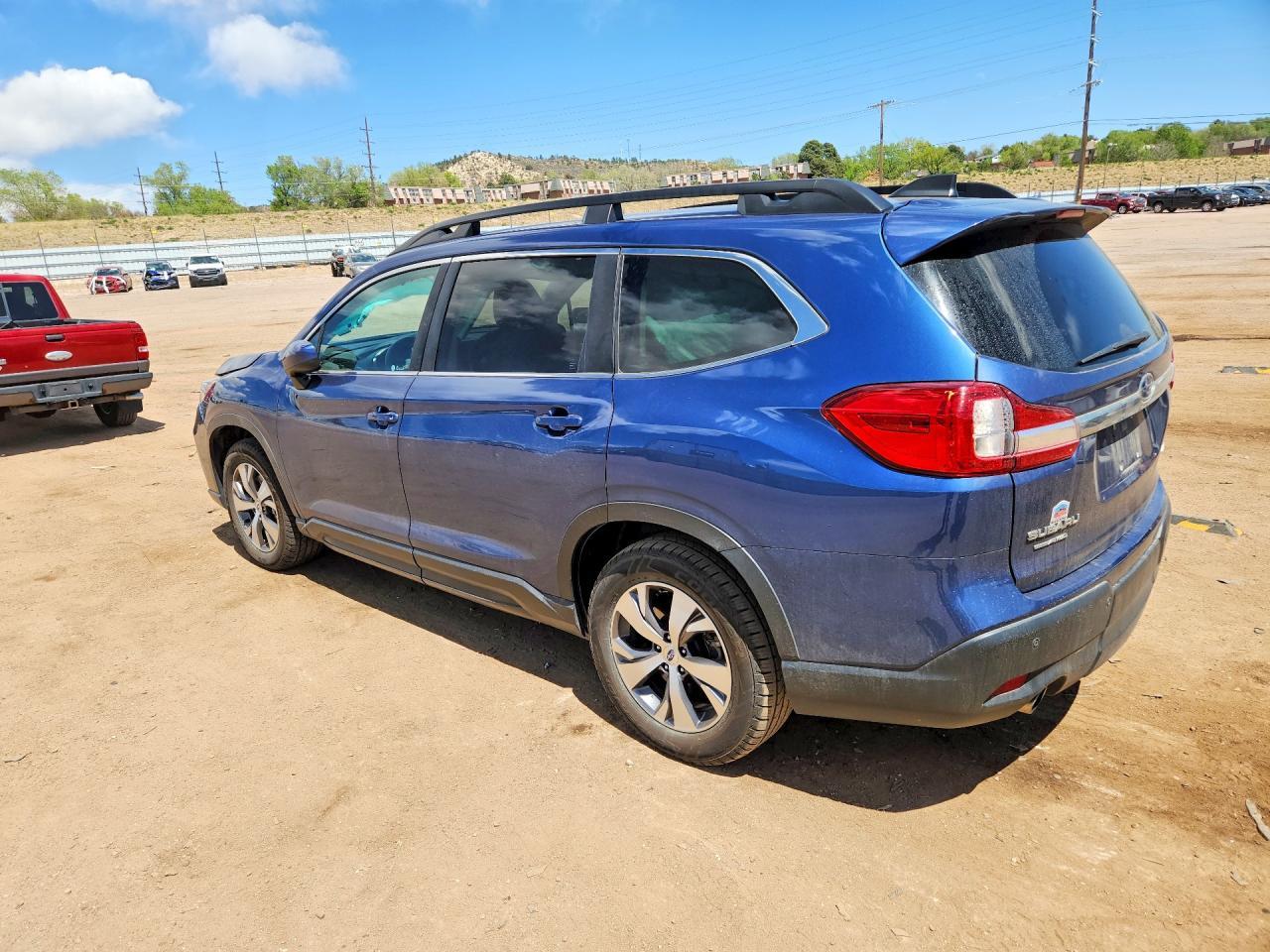 2019 Subaru Ascent Premium - zdjęcie 2