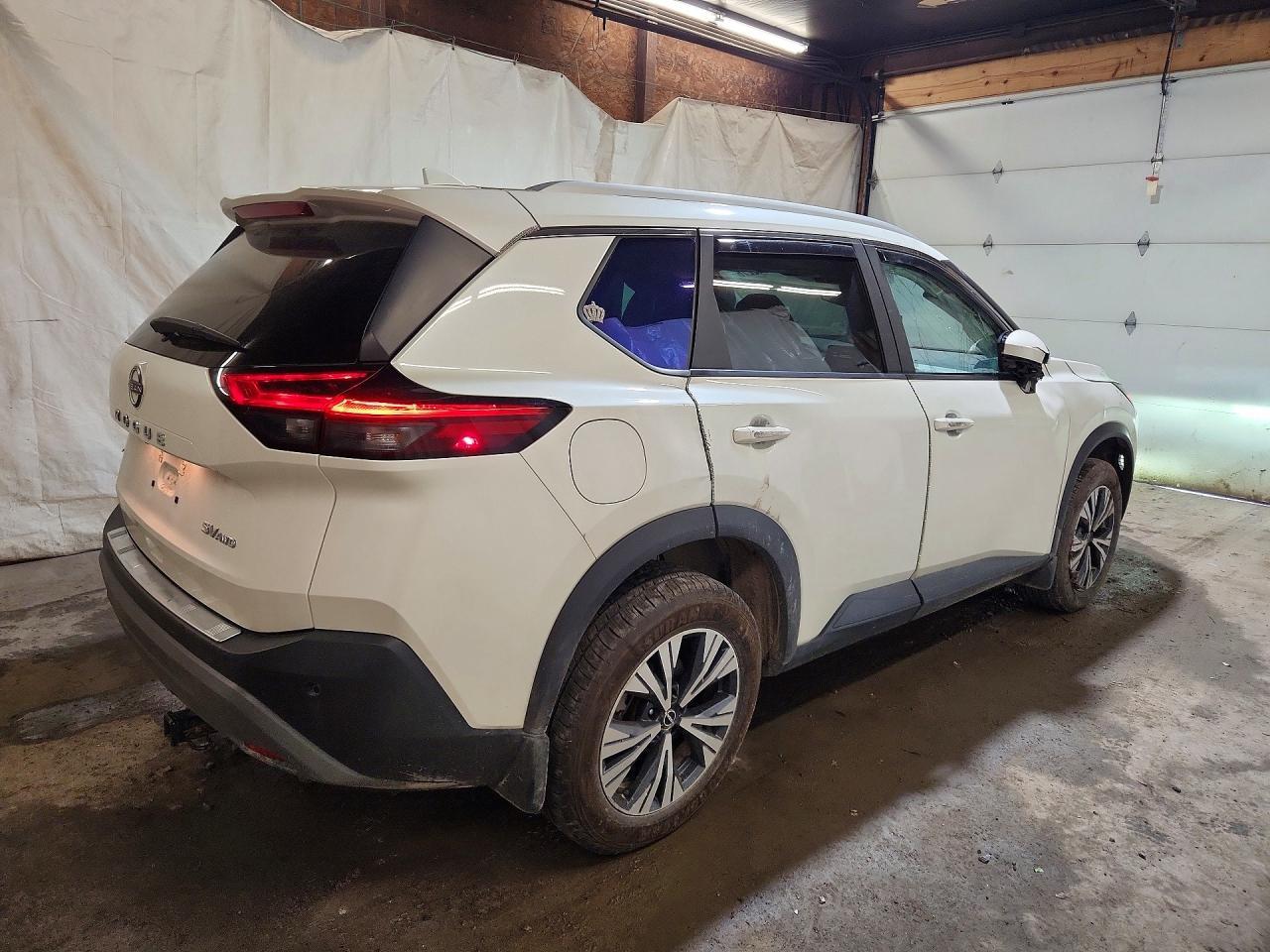 2023 Nissan Rogue Sv - zdjęcie 3