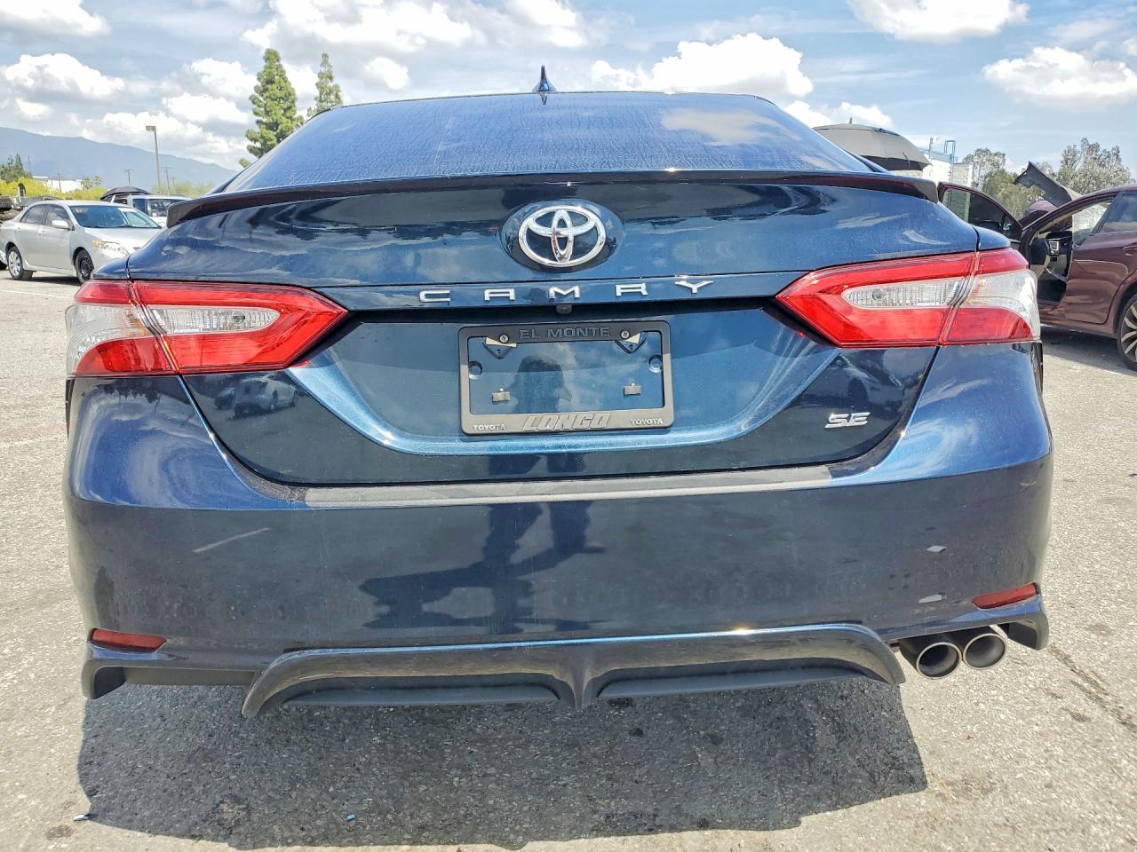 2019 Toyota Camry Se - zdjęcie 6