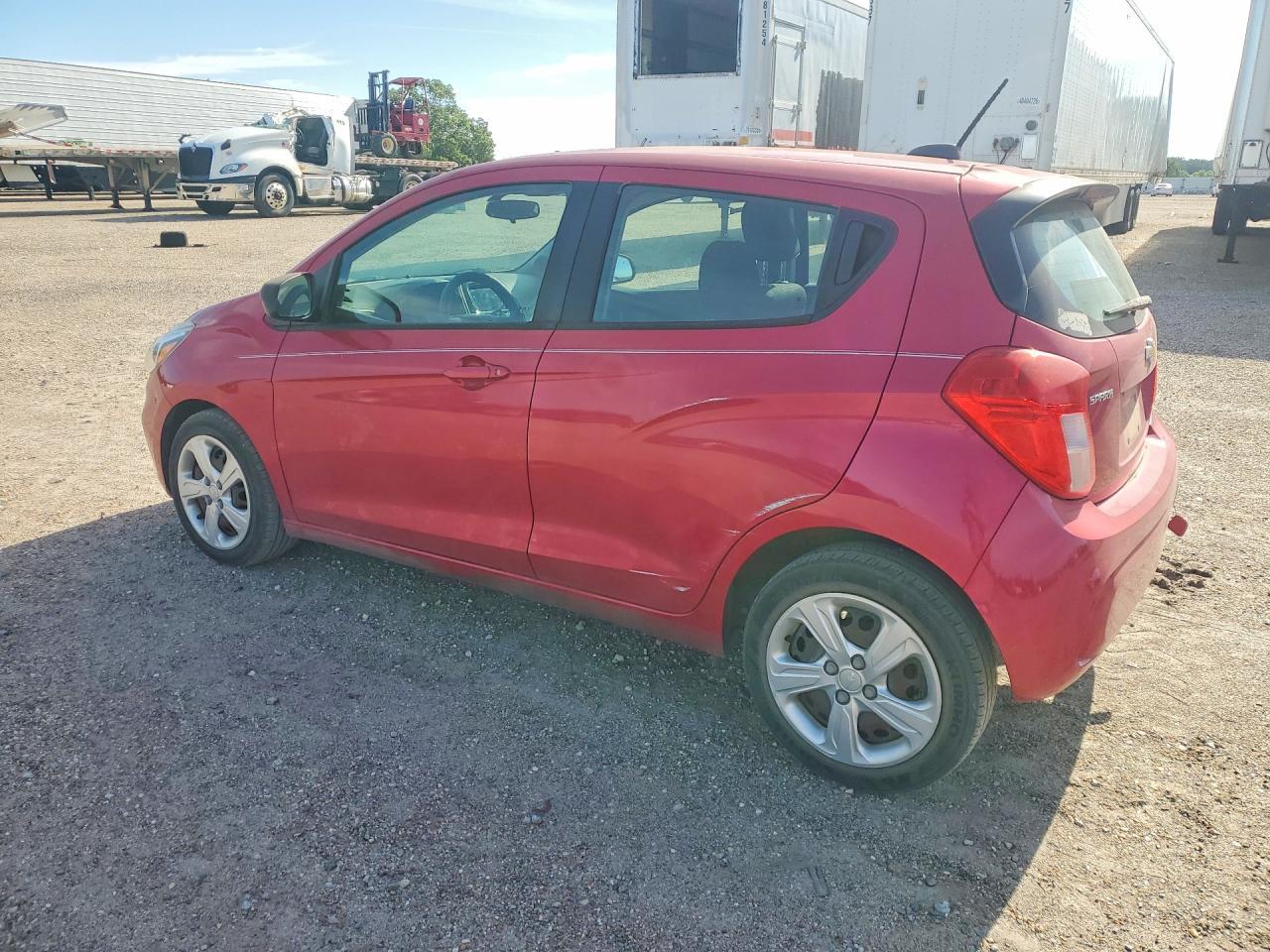 2020 Chevrolet Spark Ls - zdjęcie 2