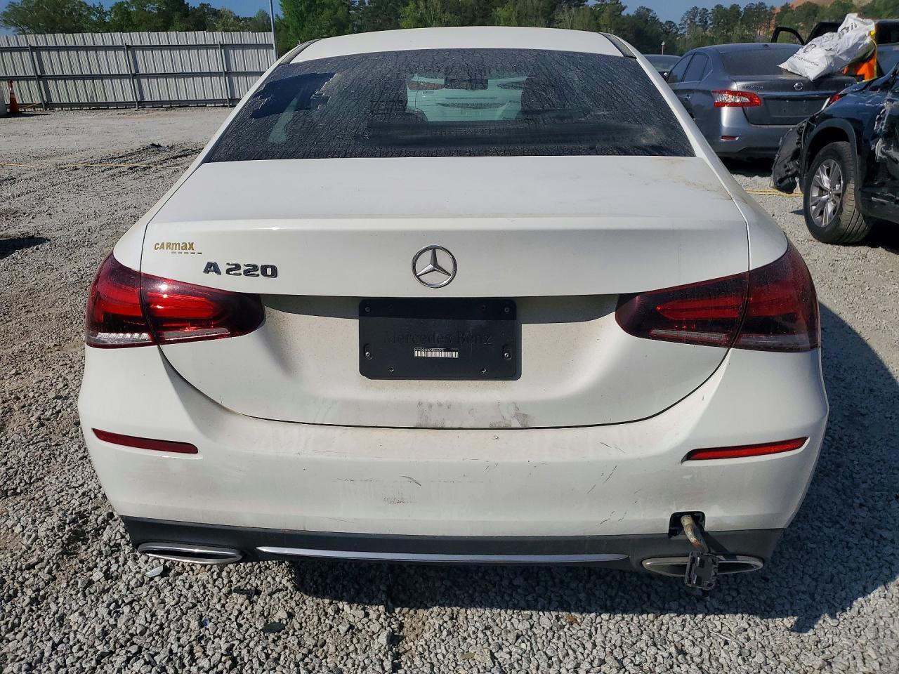 2021 Mercedes-Benz A 220 - zdjęcie 6
