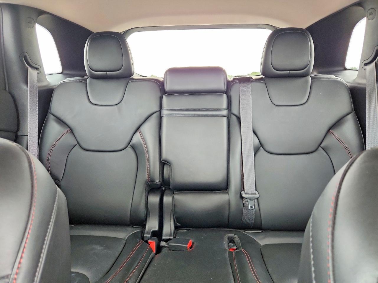 2015 Jeep Cherokee Trailhawk - zdjęcie 10